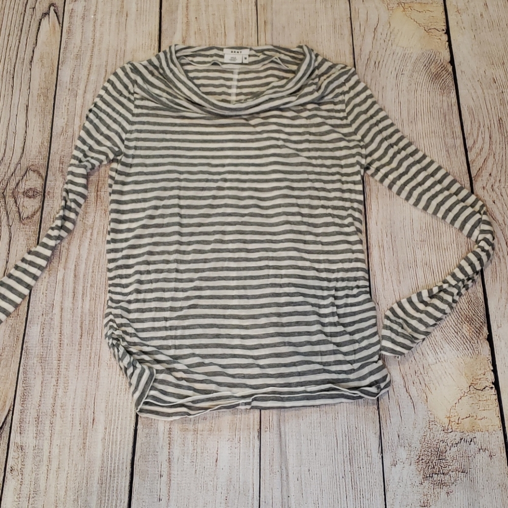 Dkny long sleeve  white/gray tshirt size m